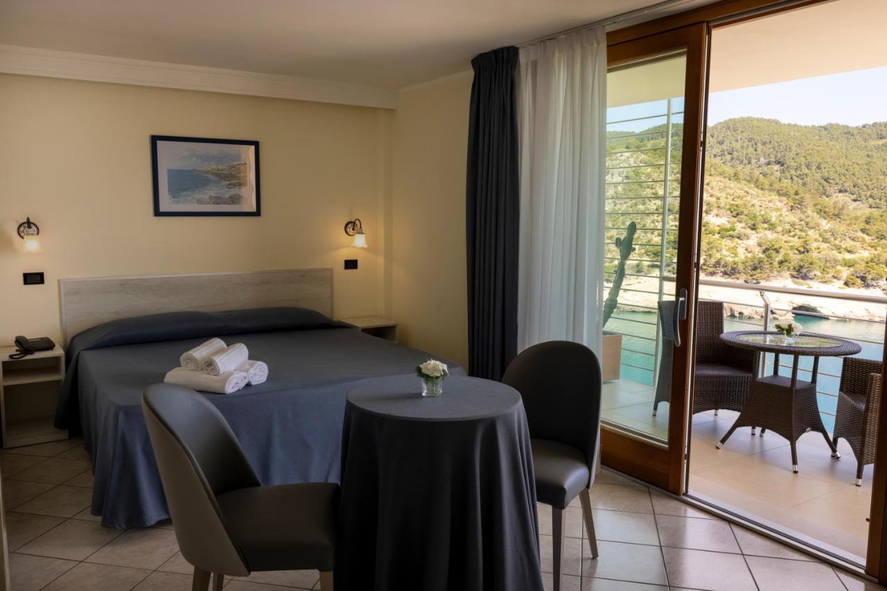 Hotel del Faro - Pugnochiuso Resort Vieste Esterno foto