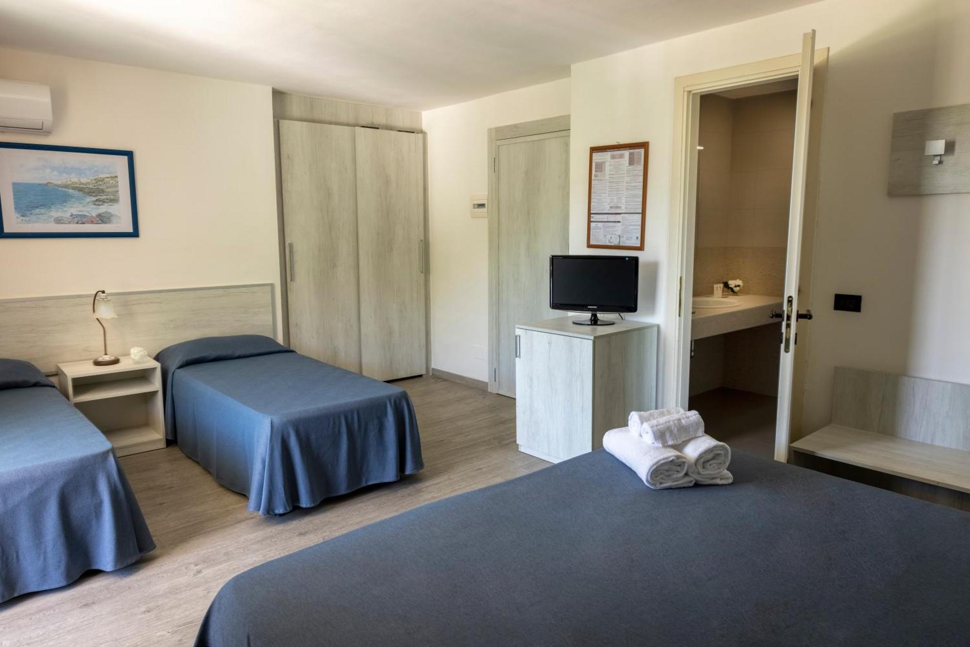 Hotel del Faro - Pugnochiuso Resort Vieste Esterno foto